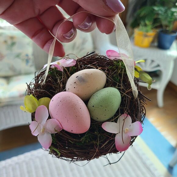 Set of Three Hobby Lobby Reversible Happy Easter Bunny Placemats w/ Bird Nest - Picture 8 of 9